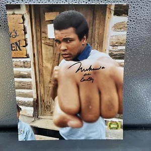 Muhammad Ali signiertes Training 8 x 10 Foto mit Hologramm - Bild 1 von 2