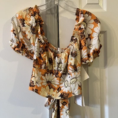 Love and Piece Puff Short Sleeve Knot In The Back Floral Print Size Small - Image 1 of 4