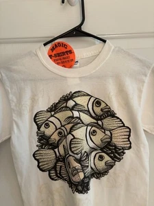 Gildan NEW Marco Island Fish Design Short Sleeve Magic Tshirt, Youth XSmall 🐟 - Picture 1 of 13