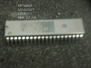 1pcs P8742AH L0152027 8BIT MICROCONTROLLER 2K OTP ROM DIP40 - Imagen 1 de 1
