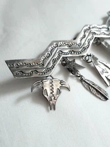 Vintage Southwestern Navajo sterling silver Bended Arrow brooch 11 grams - Picture 1 of 8