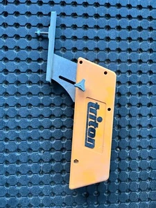 Triton Circular Saw Blade Guard Protector - Picture 1 of 3