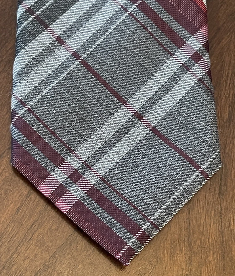 Corbata de cuello Van Heusen gris borgoña 59 % poliéster 41 % lana para hombre hecha en China Foto 1 de 4