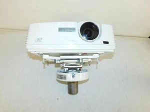 ^^ MITSUBISHI FD630U PROJECTOR (LSP59) - Picture 1 of 14