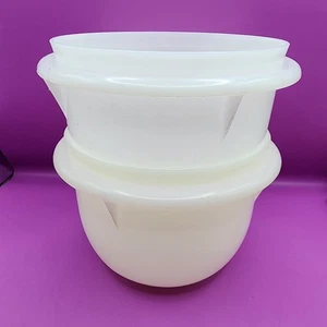 2 Tupperware Servalier Bowls -no lids- White Vintage - Picture 1 of 6