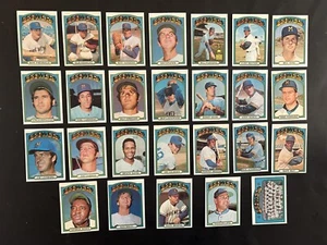 1972 Topps MILWAUKE BREWERS Team Lot of 26 KEN BRETT George SCOTT Bill VOSS - Picture 1 of 3