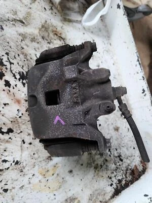 02 03 04 05 06 Pinza delantera izquierda Nissan Altima Exc. Se-r; Lh Foto 1 de 3