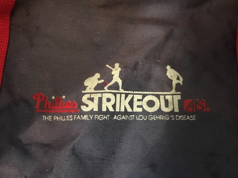 Vintage 1993 Philadelphia Phillies SGA DUFFLE BAG GYM ALS 1990s SUPER RARE Cover