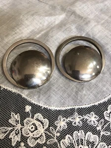 Vintage Silver Tone Metal Circle 2 Buttons BUC-13 - Picture 1 of 5