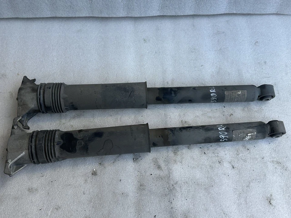 PAR DE AMORTECEDORES TRASEIROS CHEVROLET VOLT 2016 2017 2018 2019 - Imagem 1 de 4