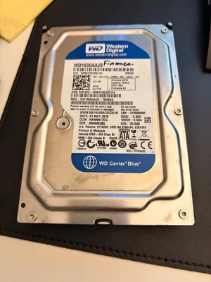 Western Digital CAVIAR BLUE WD1600AAJS 160GB SATA 3.5" Hard Drive - Image 1 of 2