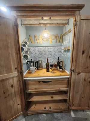 ✨ Armario de bar de café y vino reciclado - Decoración de isla costera de $400 ✨ Foto 1 de 4