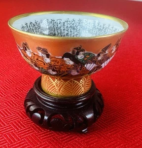 Vtg Japanese Satsuma Bowl 3” 36 Immortal Poets Gold Gilt Samurai Script & Stand - Picture 1 of 11