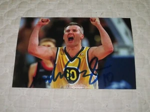 FOTO 4X6 AUTOGRAFIADA FIRMADA POR ANDREW GAZE # 06 SPURS AUSTRALIA - Imagen 1 de 1