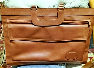 Gorgeous Tan Handbag/Shoulder Bag, vinyl - Picture 1 of 9