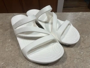 Crocs Sandals Womens 11 Kadee II Flip Flop Thong White Rubber Slip On Open Toe - Bild 1 von 8