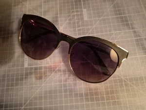 Damen Foster Grant Sonnenbrille - Bild 1 von 4