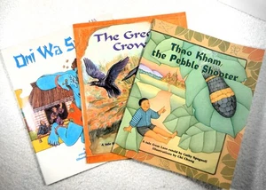 **SIGNED** CATHY SPAGNOLI Oni Wa Soto, The Greedy Crows, Thao Kham (3 Book Lot) - Picture 1 of 10
