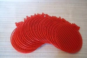 20 Darice Kunststoff Leinwand Kreise rot - 3" - Bild 1 von 1