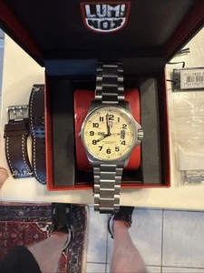 Luminox 1820 Field Watch - Picture 1 of 18