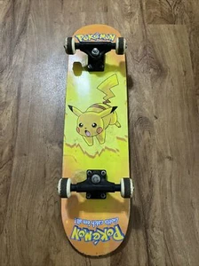 Vintage POKEMON PIKACHU Gotta Catch 'Em All 1995, 1996, 1998 Nintendo SKATEBOARD - Picture 1 of 12