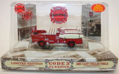 Code 3 Classics 1/64 Scale Model Crown Firecoach Engine 12955 Honolulu Fire Dept - Image 1 of 4