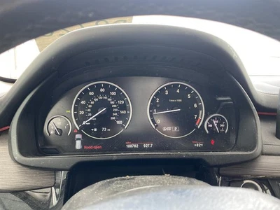 Medidor de velocímetro usado se adapta a: BMW X5 2015 clúster analógico con pantalla debajo de g Foto 1 de 4