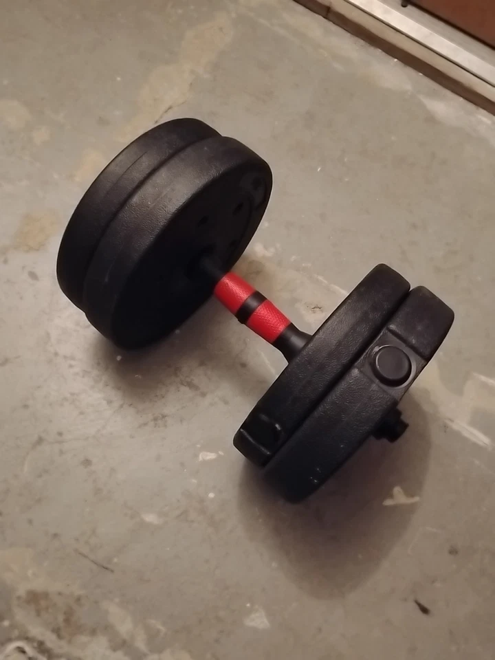 Weight For Home Gym, 4 Plates (2 3 Kg Plates And 2 2.5 Kg Plates) - Image 1 of 3