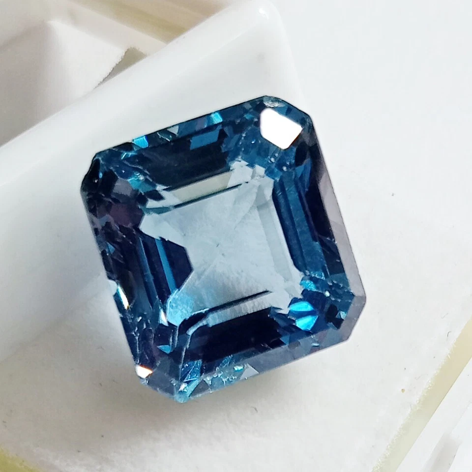 Piedra preciosa suelta de 12-14 quilates de corte cuadrado azul natural tratada con certificación EGL Foto 1 de 4
