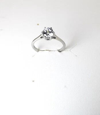 Anello Donna Luca Barra ANK591 Solitario In Acciaio Con Zircone Misura 16 - Immagine 1 di 3