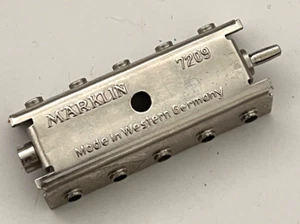 7209 Marklin Z-Scale HO distribution strip old style plugs Western Germany EARLY - Picture 1 of 2