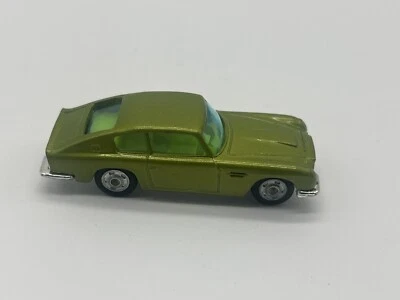 Vintage Corgi Juniors Aston Martin DB6 Metallic Green RARE Diecast Toy Car - Image 1 of 4