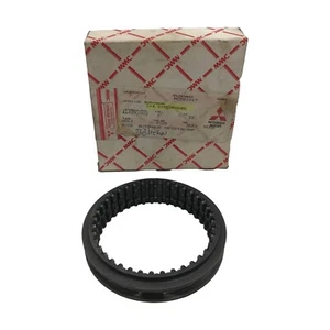Original Mitsubishi synchronizer sleeve shift sleeve OEM ME581017 - Picture 1 of 6