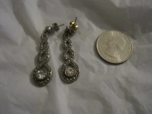 Vintage Rhinestone Drop Earrings~Pierced~LBDCP - Picture 1 of 2