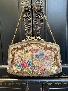 VINTAGE, 1930’S STUNNING TAPESTRY HANDBAG - Picture 1 of 7