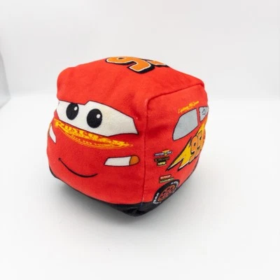 迪士尼皮克斯汽车 Lighting McQueen 5 英寸立方体红色毛绒填充动物玩具 Squish — 第 1/4 张图片