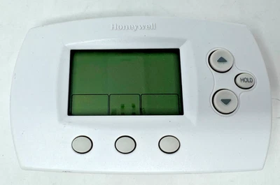 Honeywell FocusPro 6000 Programmable Thermostat TH6220D1002 Heat/Cool - Image 1 of 4