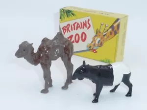 Antiguo Gran Bretaña Plomo Zoo Bebé Camello y Tapir Malayo Artículo 9006 En Caja - Imagen 1 de 12