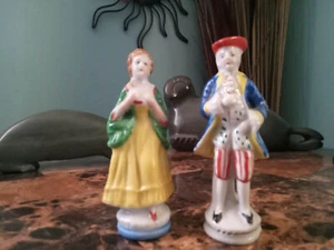 Pair of Vintage Porcelain- Occupied Japan - Victorian Figurines Hand Painted - Picture 1 of 7