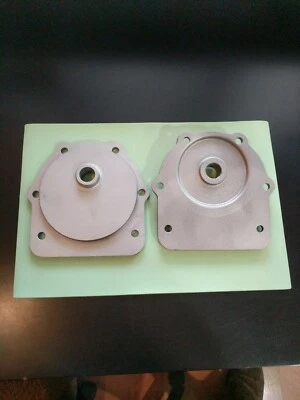 Placas de montaje del motor delantero Bugatti tipo 57  Foto 1 de 3