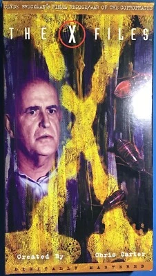 X-Files -Clyde Bruckmans Final Repose/War of the Coprophages (VHS, 1997) W/Cards - Image 1 of 4