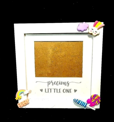 Деревянный 7x7 дюймов "Precious Little One" детская фоторамка с 3x4 дюйма. Изображение - Изображение 1 из 4