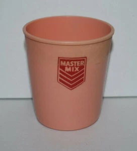 VINTAGE MASTER MIX FEED FARM ANIMAL ADVERTISING PINK PLASTIC CUP GLASS - Picture 1 of 5