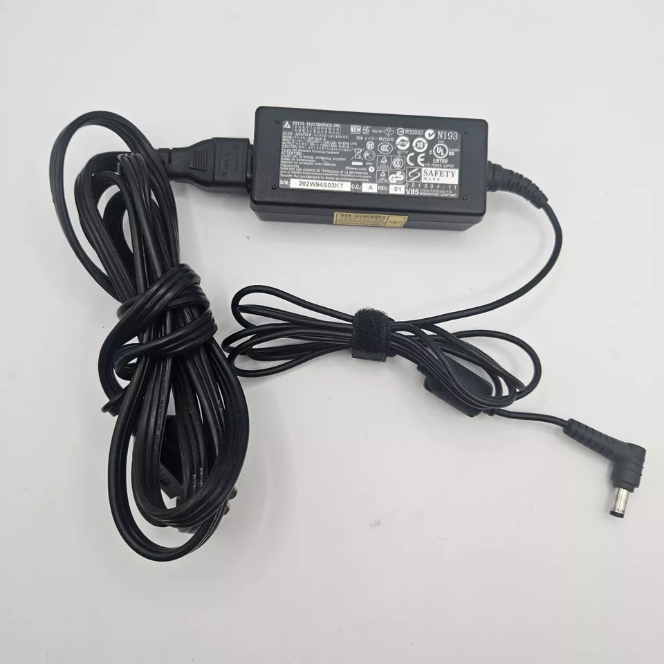 AC Charger Laptop Replacement - ACER ASPIRE E1 E5 R3 V3 V5 or DELL MINI 9, 10 12 - Image 1 of 4