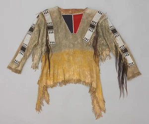 Vecchia camicia da guerra americana fatta a mano beige pelle di cervo scamosciata perline Powwow Regalia nuova con etichette 11 - Foto 1 di 2