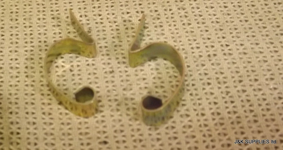 CLASSIC MINI DISTRIBUTOR CAP CLIP - LUCAS 45D DISTRIBUTOR - GDC136CLIP - PAIR - Image 1 of 1