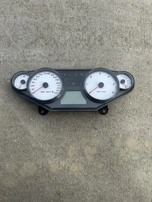 Cuadro de instrumentos Victory Cross Country Vision 2010-17 velocímetro tacómetro medidores Foto 1 de 3