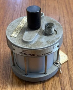 Wallace & Tiernan Pennwalt Model FA 193150 - Picture 1 of 5
