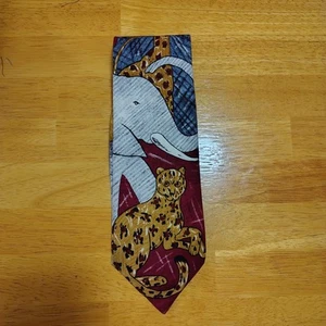 WORLD WILDLIFE FUND - DESIGN NO. 6 - VINTAGE 1991 - 100% SILK NECKTIE! WWF - Picture 1 of 5
