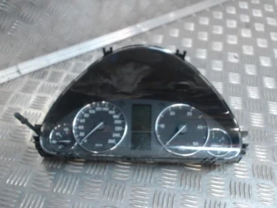 Compteur MERCEDES CLASSE C 203 COUPE SPORT PHASE 2 - Photo 1/3